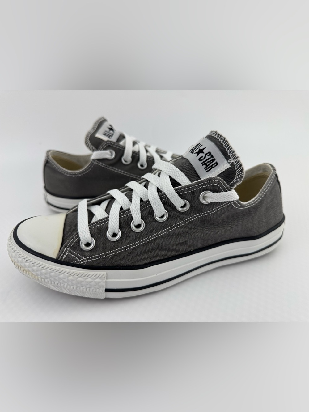 Converse Chuck Taylor All Star Gray Low Top Sneakers, US Size Men 6, Women 8